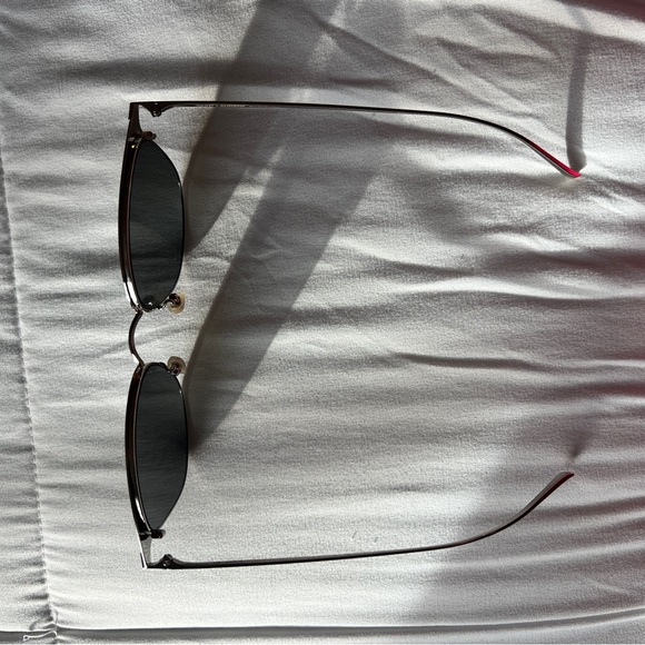 Saint Laurent Sunglasses - Picture 3 of 9